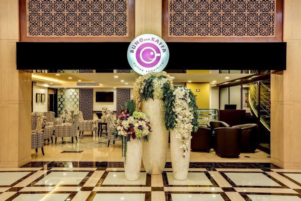 โกลเดน แชเรียต วไส - โฮเต็ล แอนด์ สปา Hotel วาเซ ภายนอก รูปภาพ