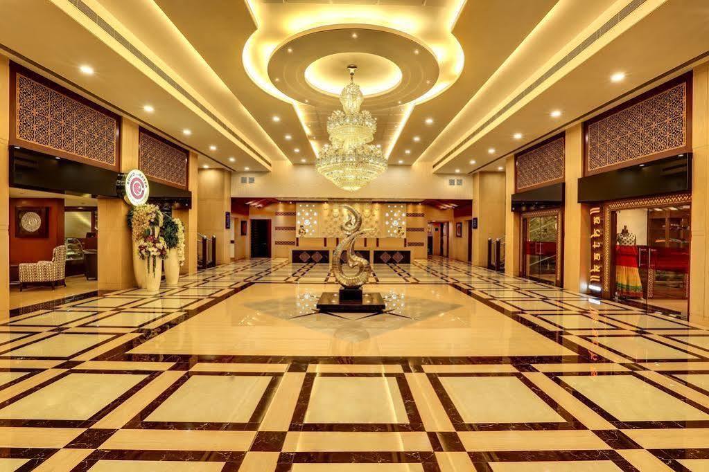 โกลเดน แชเรียต วไส - โฮเต็ล แอนด์ สปา Hotel วาเซ ภายนอก รูปภาพ